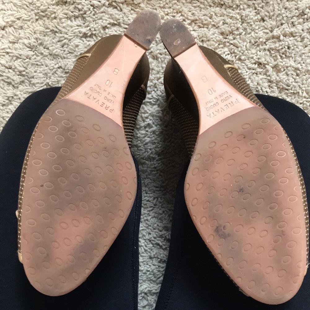PREVATA Gold Open-Toe Wedges - Picture 6 of 8